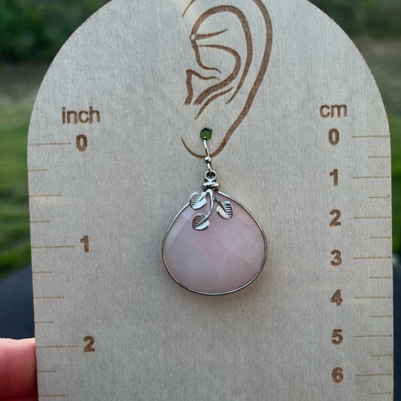 Elegant Pink Teardrop Earrings - Picture 2 of 2